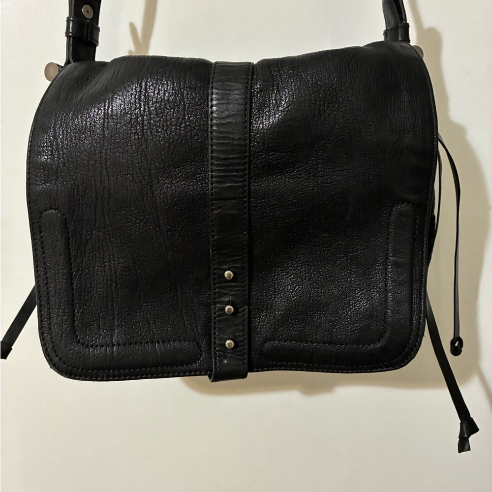 Chic Black Leather Crossbody Bag
